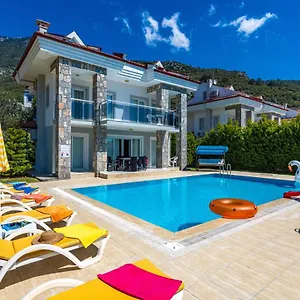 rena-villalari-oludeniz.aegeanhotels.net/